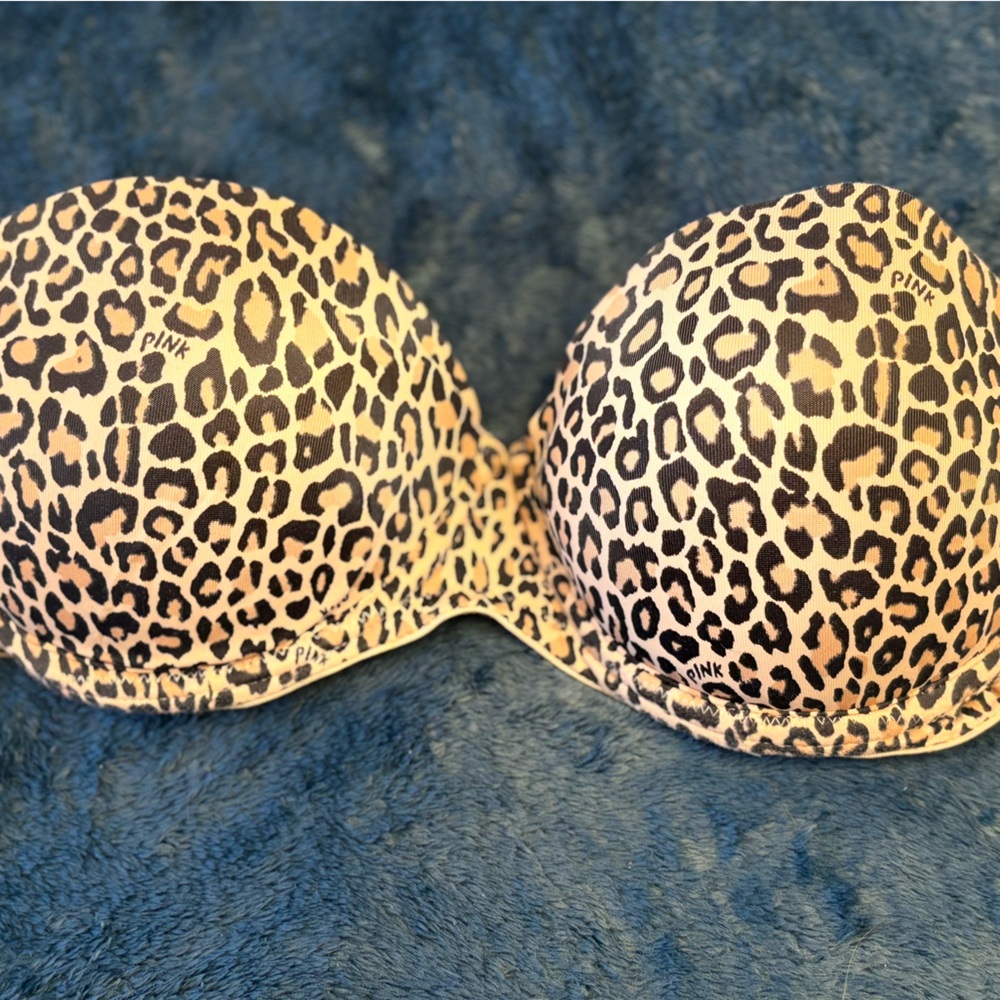 Victoria’s Secret Strapless Bra